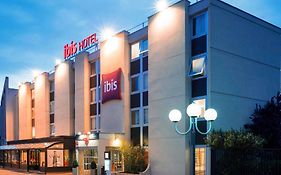 ibis Paris Gennevilliers